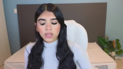 Snapshot of maiaa_ruiz chatting on 01-30-25, 01:31 Maiaa Ruiz online show from 01-30-25, 01:31