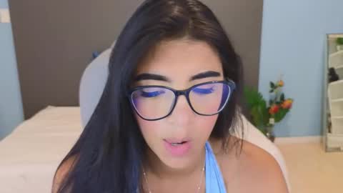 Snapshot of maiaa_ruiz chatting on 10-16-25, 02:51 Maiaa Ruiz online show from 10-16-25, 02:51