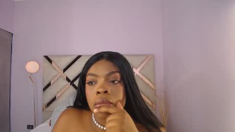 Snapshot of maiacharris_ chatting on 05-27-26, 11:51 Maia Charris online show from 05-27-26, 11:51