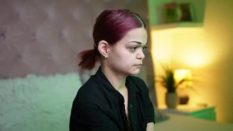  Maia  online show from 04-11-26, 09:19