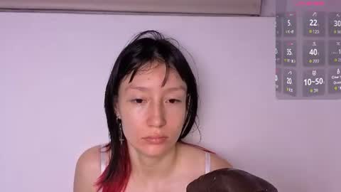 Snapshot of maibys_cute_ chatting on 07-30-26, 06:34 maibys_cute_ online show from 07-30-26, 06:34