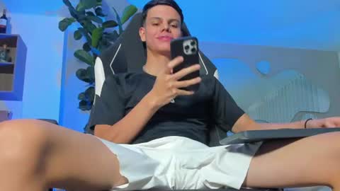 MAICOL online show from 07-23-26, 02:31