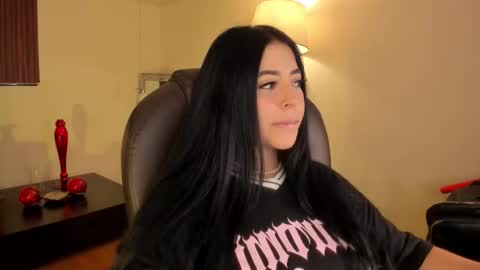 Snapshot of maiiitee_ chatting on 01-10-26, 05:37 Mait online show from 01-10-26, 05:37