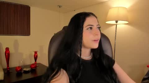 Snapshot of maiiitee_ chatting on 02-04-26, 01:50 Mait online show from 02-04-26, 01:50