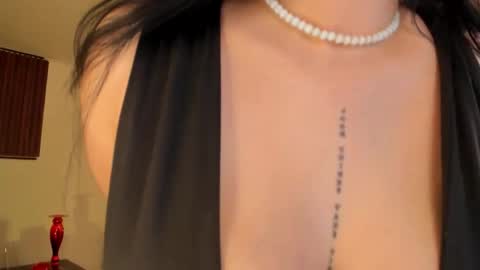 Snapshot of maiiitee_ chatting on 02-23-26, 12:57 Mait online show from 02-23-26, 12:57