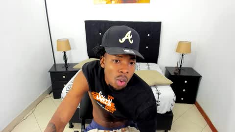 Snapshot of maikol_monstercock chatting on 09-26-25, 01:42 M A I K O L -- M O N S T E R C O C L online show from 09-26-25, 01:42