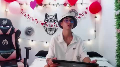 Snapshot of maiky_cooper chatting on 02-09-25, 03:53 Maiky Cooper online show from 02-09-25, 03:53