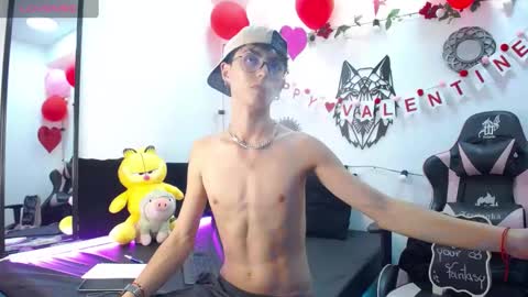 Snapshot of maiky_cooper chatting on 02-13-25, 03:07 Maiky Cooper online show from 02-13-25, 03:07