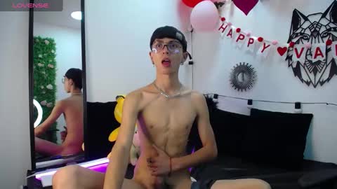 Snapshot of maiky_cooper chatting on 02-13-25, 09:20 Maiky Cooper online show from 02-13-25, 09:20