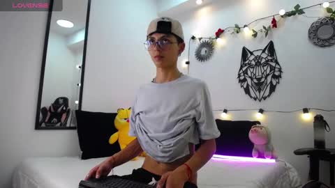 Snapshot of maiky_cooper chatting on 02-14-25, 04:26 Maiky Cooper online show from 02-14-25, 04:26