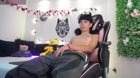 Snapshot of maiky_cooper chatting on 02-15-25, 07:49 Maiky Cooper online show from 02-15-25, 07:49