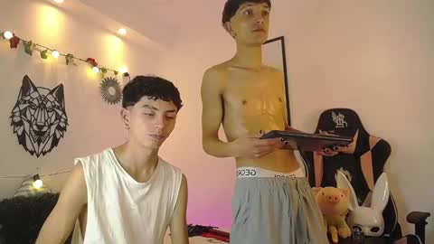 Snapshot of maiky_cooper chatting on 02-24-25, 02:19 Maiky Cooper online show from 02-24-25, 02:19