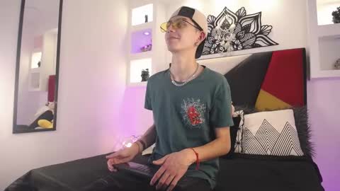 Snapshot of maiky_cooper chatting on 03-02-25, 03:56 Maiky Cooper online show from 03-02-25, 03:56