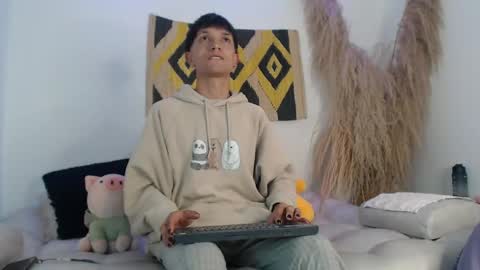 Snapshot of maiky_cooper chatting on 03-04-25, 04:06 Maiky Cooper online show from 03-04-25, 04:06