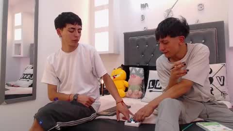 Snapshot of maiky_cooper chatting on 03-08-25, 08:33 Maiky Cooper online show from 03-08-25, 08:33