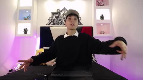 Snapshot of maiky_cooper chatting on 03-09-25, 08:40 Maiky Cooper online show from 03-09-25, 08:40