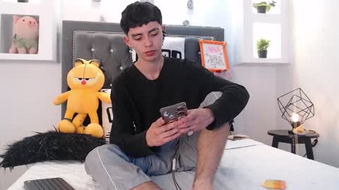 Snapshot of maiky_cooper chatting on 03-12-25, 04:19 Maiky Cooper online show from 03-12-25, 04:19