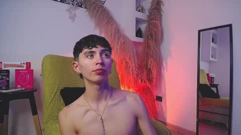 Snapshot of maiky_cooper chatting on 09-23-25, 08:23 Maiky Cooper online show from 09-23-25, 08:23