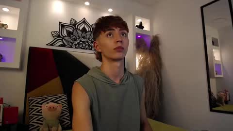 Snapshot of maiky_cooper chatting on 11-21-25, 03:38 Maiky Cooper online show from 11-21-25, 03:38