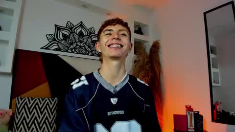 Snapshot of maiky_cooper chatting on 11-25-25, 08:20 Maiky Cooper online show from 11-25-25, 08:20