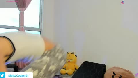 maiky_cooper01 online show from 04-15-26, 04:58