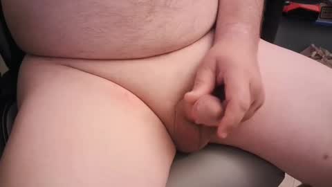 Snapshot of mainttech chatting on 11-03-25, 02:02 Gilly online show from 11-03-25, 02:02