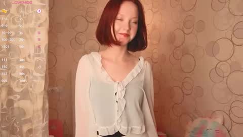 Snapshot of maisiemiller chatting on 10-20-25, 05:13 Maisie online show from 10-20-25, 05:13