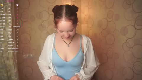 Snapshot of maisiemiller chatting on 11-25-25, 03:01 Maisie online show from 11-25-25, 03:01