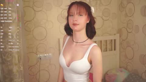 Snapshot of maisiemiller chatting on 01-05-26, 05:27 Maisie online show from 01-05-26, 05:27