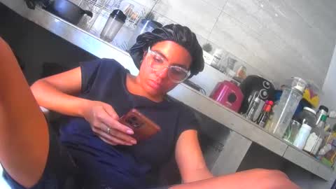 maite2020 online show from 12-18-24, 05:00