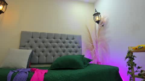 maite_smith69 online show from 04-29-26, 11:58