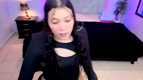 MAITE STONE1 online show from 10-19-25, 03:18