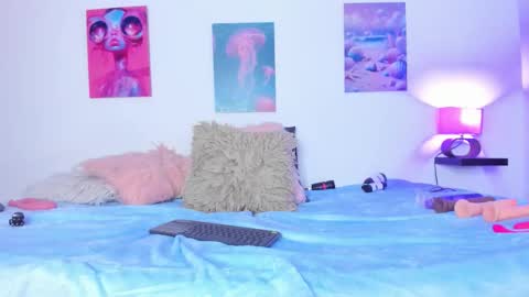 Snapshot of maithe_022 chatting on 10-23-25, 07:56 mai online show from 10-23-25, 07:56