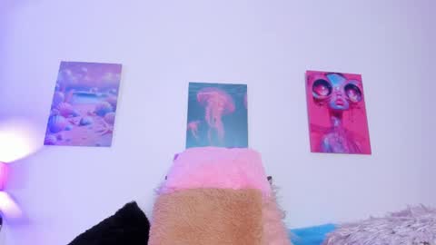 Snapshot of maithe_022 chatting on 11-17-25, 07:08 mai online show from 11-17-25, 07:08