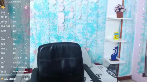 Snapshot of maja_bloom chatting on 01-21-25, 03:21 Maja online show from 01-21-25, 03:21