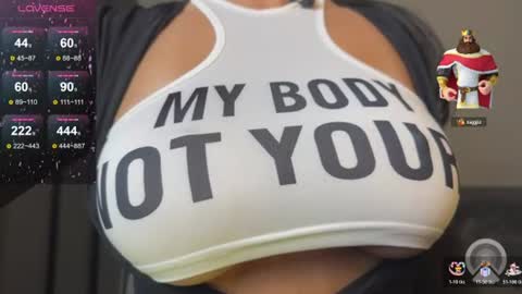 Snapshot of majestic_madam chatting on 07-14-26, 07:46 majestic_madam online show from 07-14-26, 07:46