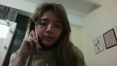 Snapshot of majo_gomezz chatting on 10-07-25, 02:20 majo_gomezz online show from 10-07-25, 02:20