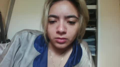 Snapshot of majo_gomezz chatting on 11-08-25, 06:18 majo_gomezz online show from 11-08-25, 06:18