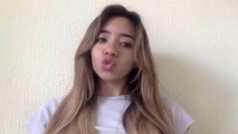 majo_gomezz online show from 06-10-26, 04:50