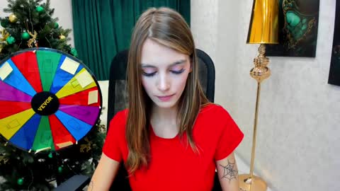 Chloe online show from 12-25-24, 06:20
