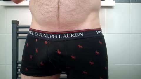 Snapshot of make_me_cumnow272809 chatting on 02-18-26, 12:34 Horny Daddy online show from 02-18-26, 12:34