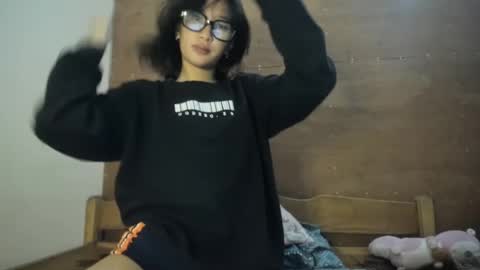 Ling and John online show from 03-12-25, 03:51