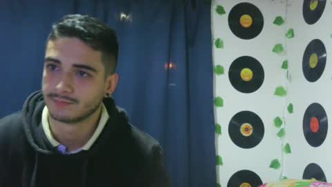 Snapshot of makenzy_darly chatting on 02-06-25, 12:00 Makenzy darly online show from 02-06-25, 12:00