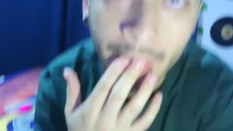 Snapshot of makenzy_darly chatting on 02-09-25, 03:00 Makenzy darly online show from 02-09-25, 03:00