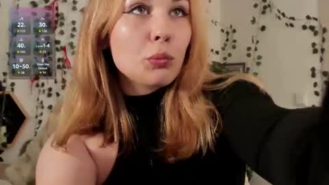 Snapshot of makima_lee chatting on 06-18-26, 05:51 Makima online show from 06-18-26, 05:51