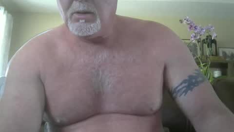 makinit0808 online show from 05-21-26, 08:49