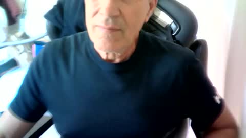 Snapshot of makis8989 chatting on 05-22-26, 07:48 makis8989 online show from 05-22-26, 07:48