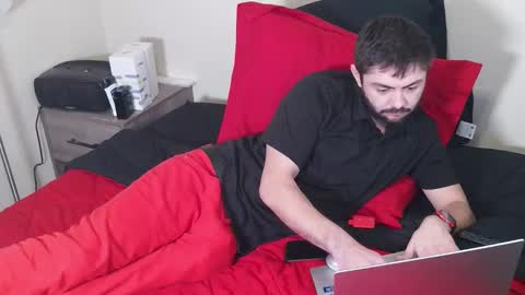 mako4eva online show from 12-14-25, 05:07