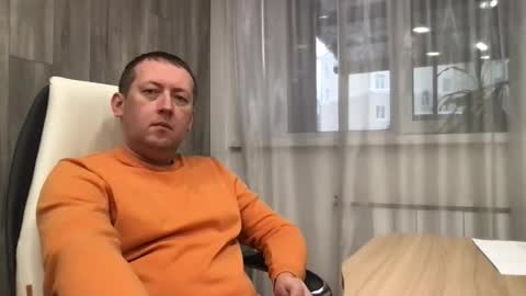 Snapshot of maks199402 chatting on 12-18-25, 09:48 maksoffice online show from 12-18-25, 09:48