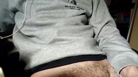 Snapshot of makukabig chatting on 03-11-25, 09:13 makukabig online show from 03-11-25, 09:13